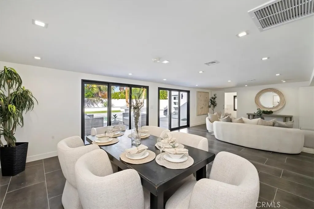 218 E Ocotillo, Palm Springs, California 92264 home-pic-49